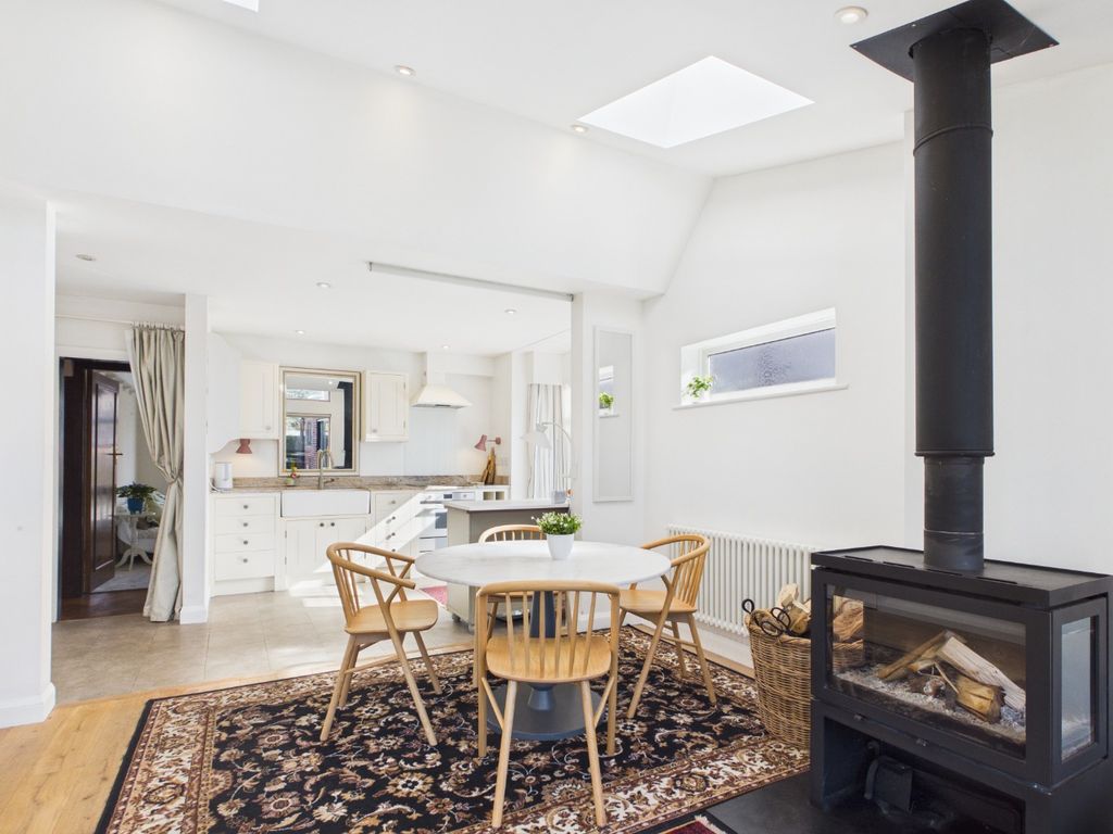 Property photo 3 of 33 4224637