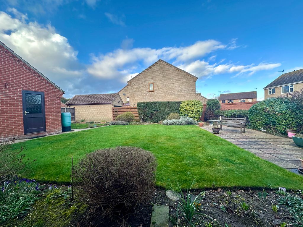 Property photo 2 of 12