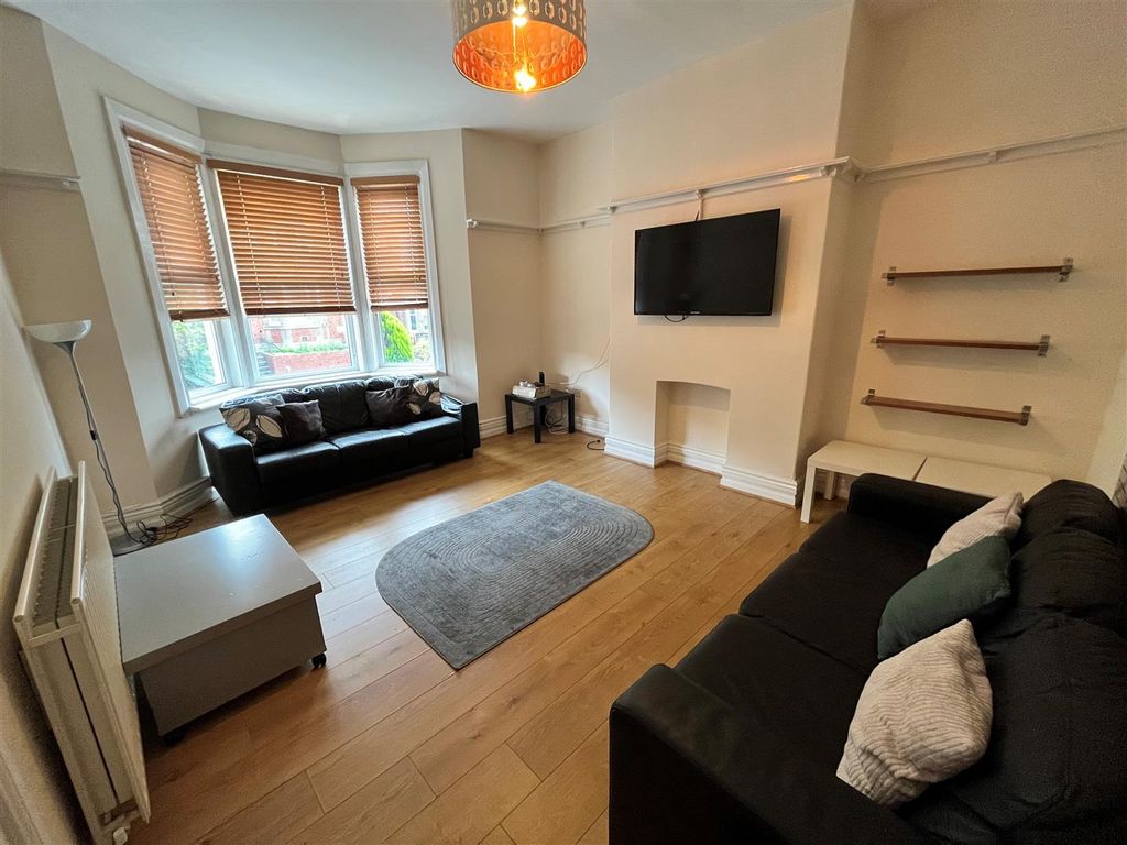 Property photo 2 of 12 1.Jpg