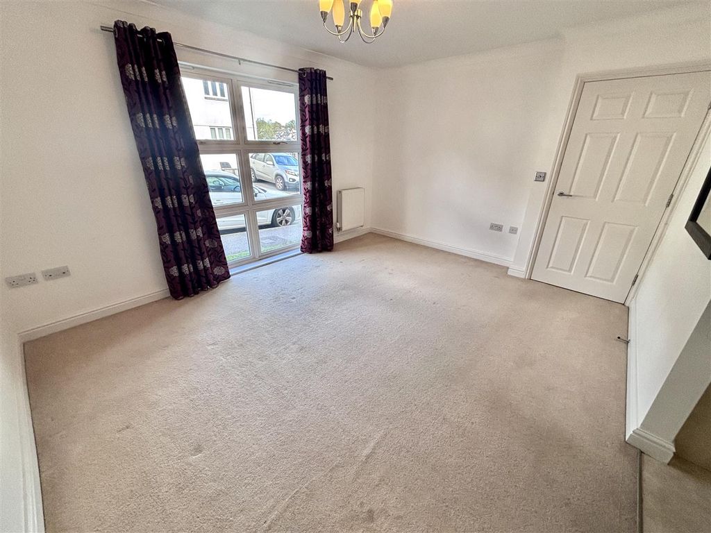 Additional image 4 of 1 bed flat for saleCalver Close, Penryn TR10