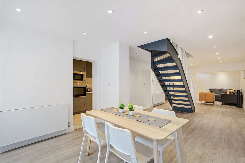 Property photo 3 of 10 Picture No. 21