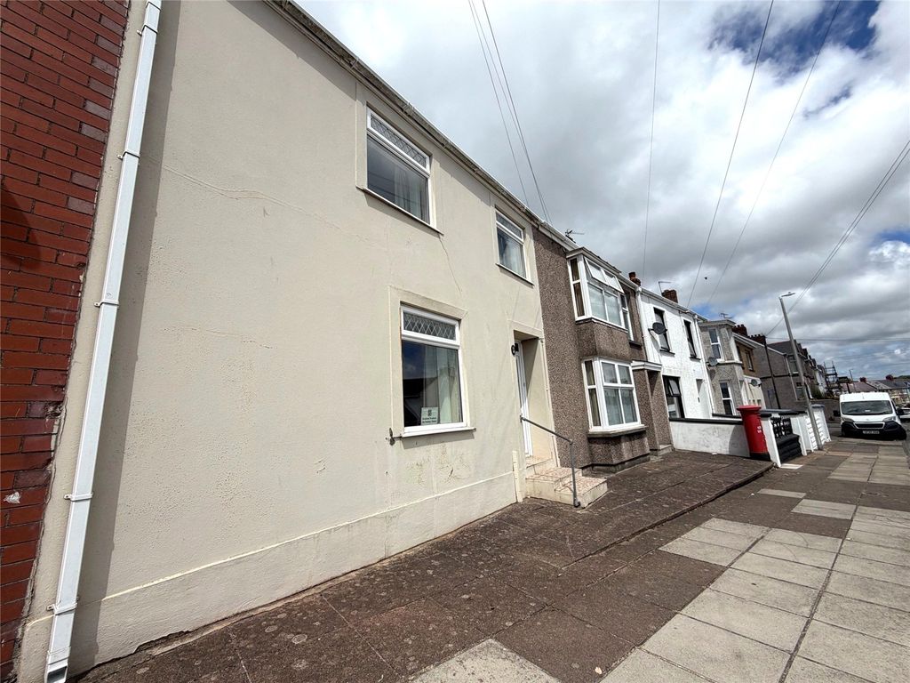 Property photo 1 of 16 Picture No. 17