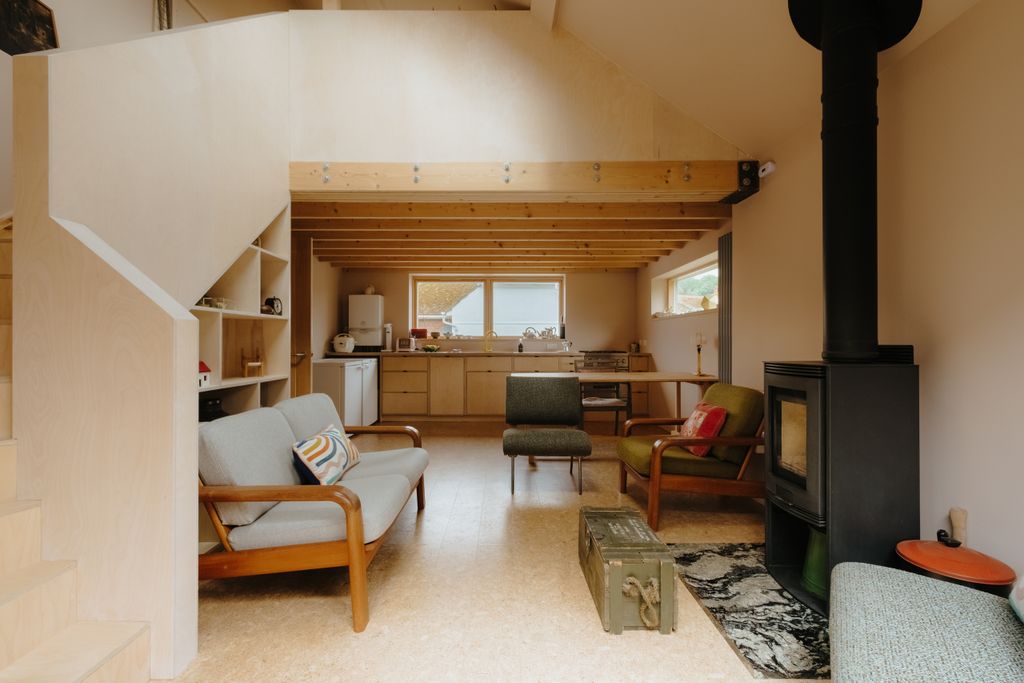 Property photo 3 of 25 Croft-Hastings-Strongspassage-Interior-18