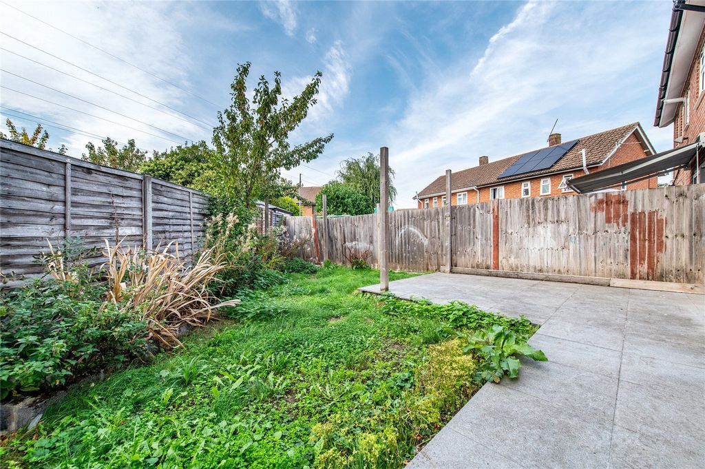 Property photo 2 of 14 Garden