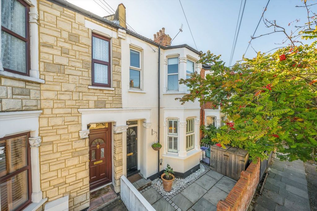 Property photo 1 of 5