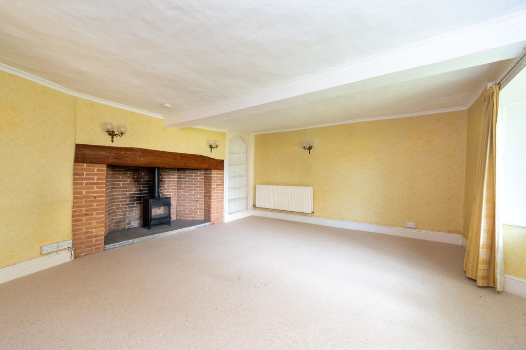 Property photo 3 of 34 Image