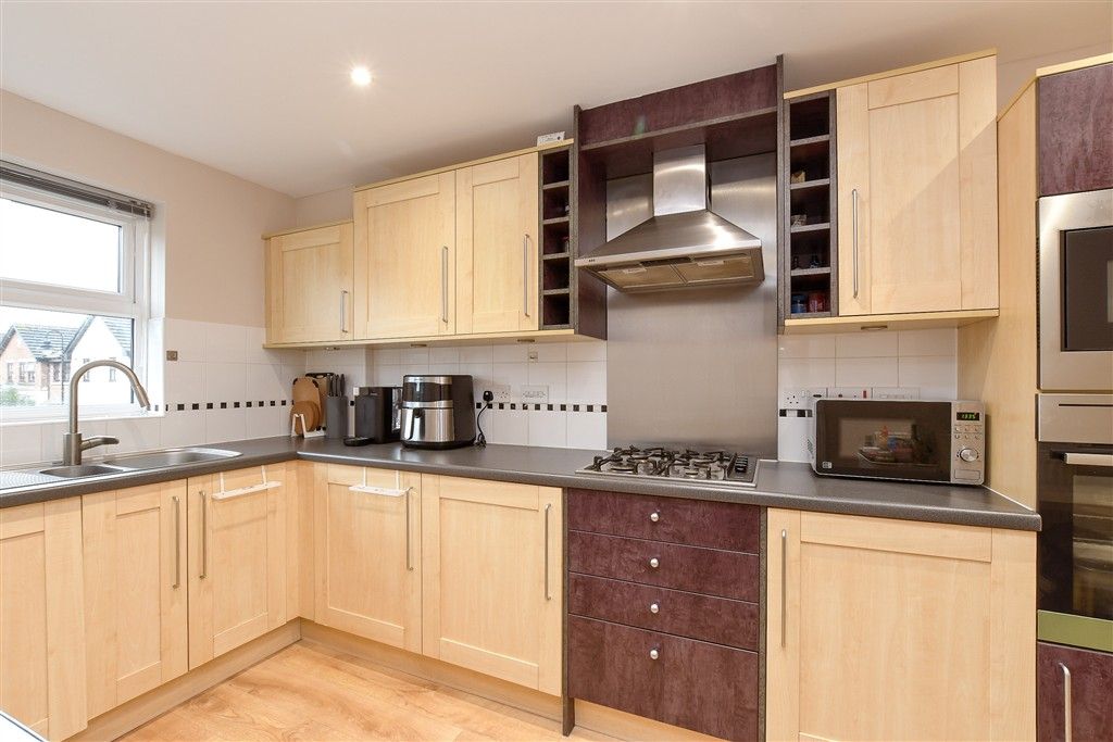 Property photo 1 of 20 Kitchen