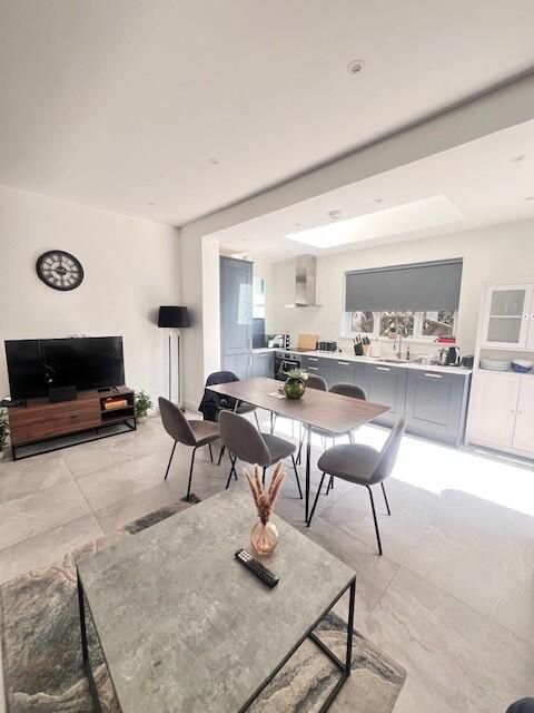 Property photo 3 of 10 Dining Room