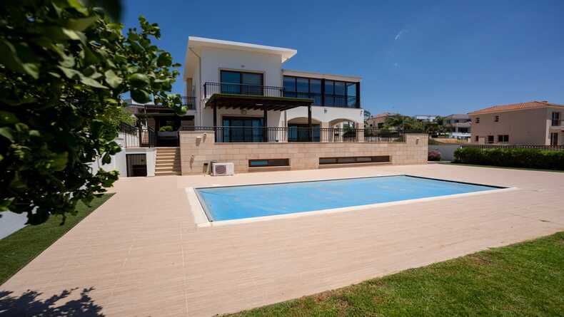 Property photo 1 of 41