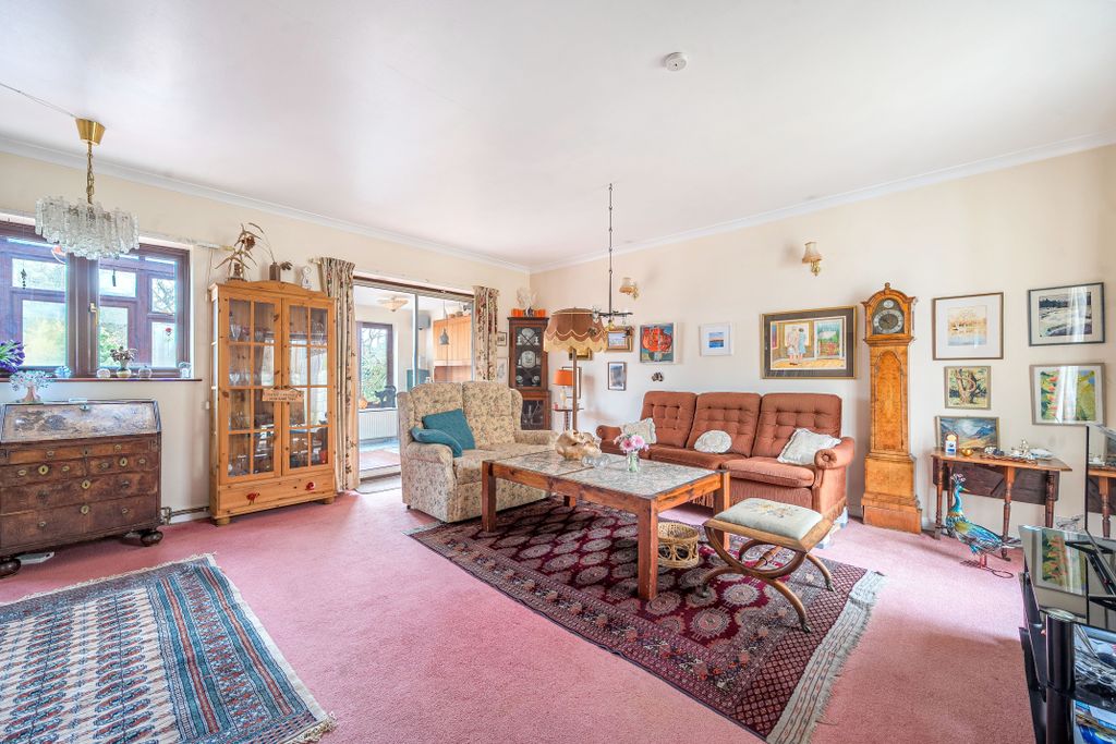 Property photo 3 of 13