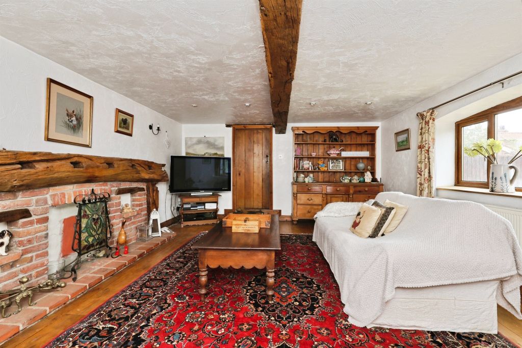 Property photo 3 of 25