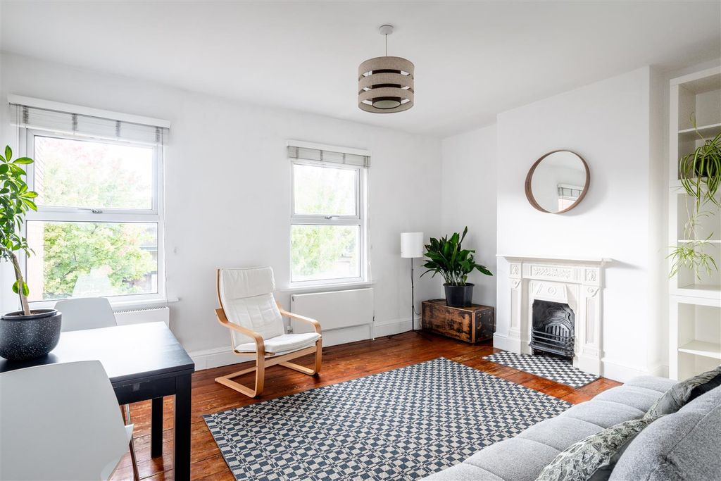 Property photo 2 of 8 Windmill Road-25.Jpg