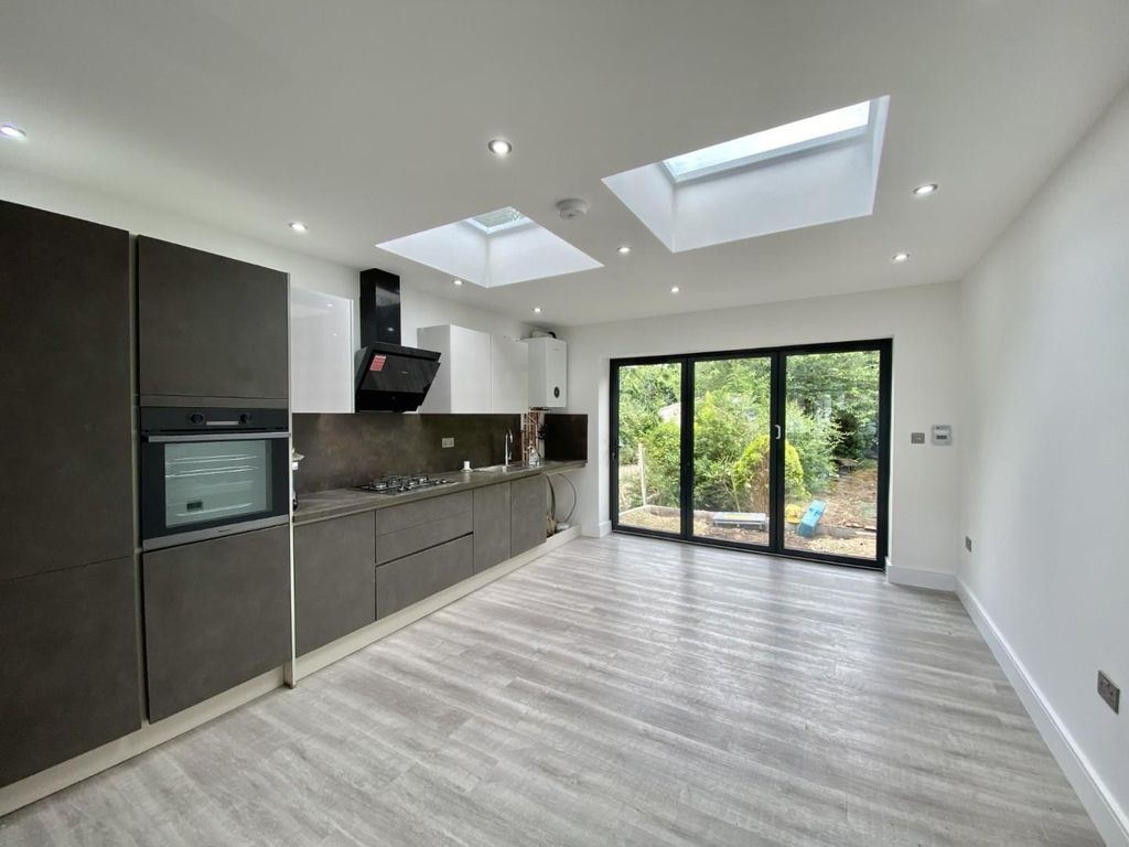 Property photo 1 of 12 Thumbnail_Img_1012.Jpg