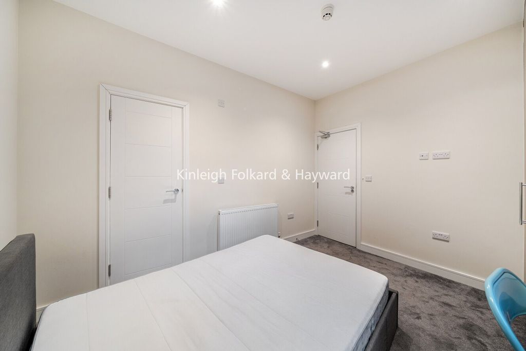 Property photo 3 of 12 Picture No. 16