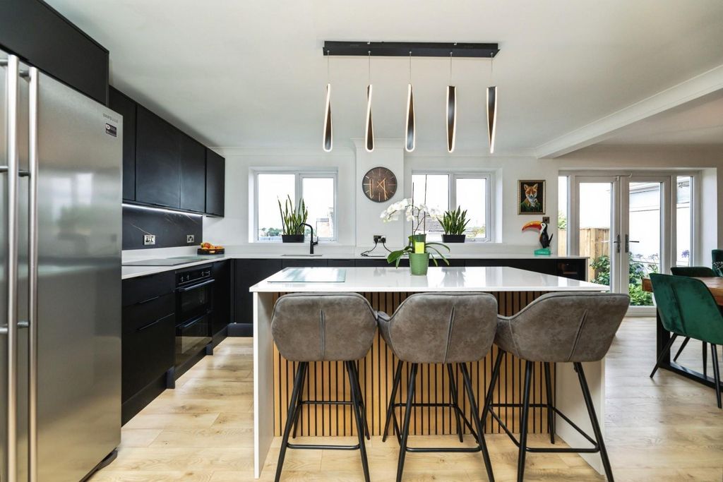 Property photo 3 of 21 2A8A7405.Jpg