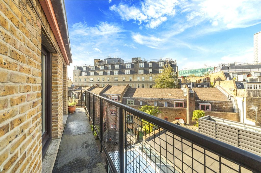 Property photo 3 of 12 Balcony