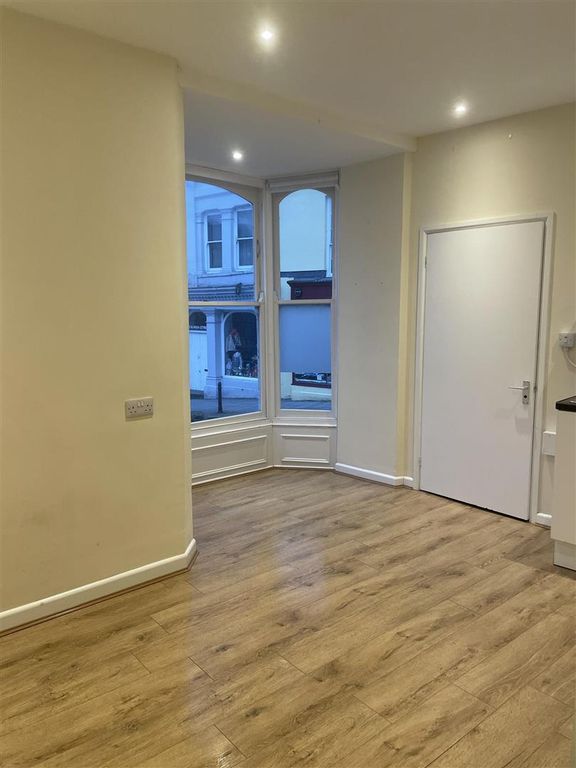 Property photo 3 of 6 Img_2755.Jpg