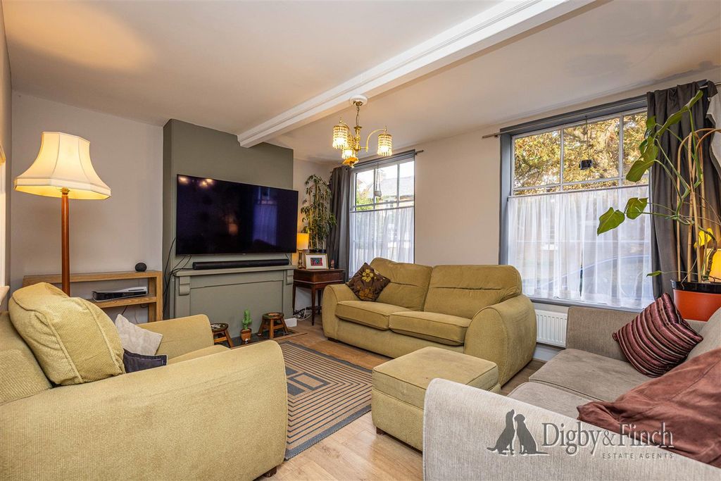 Property photo 2 of 18