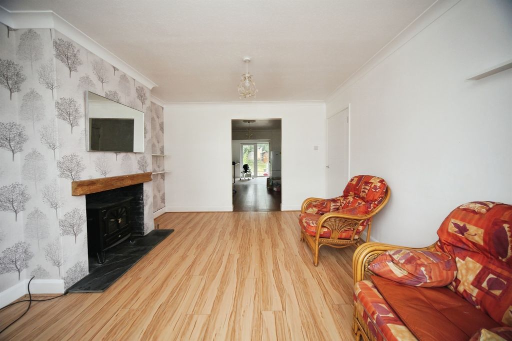 Property photo 3 of 15