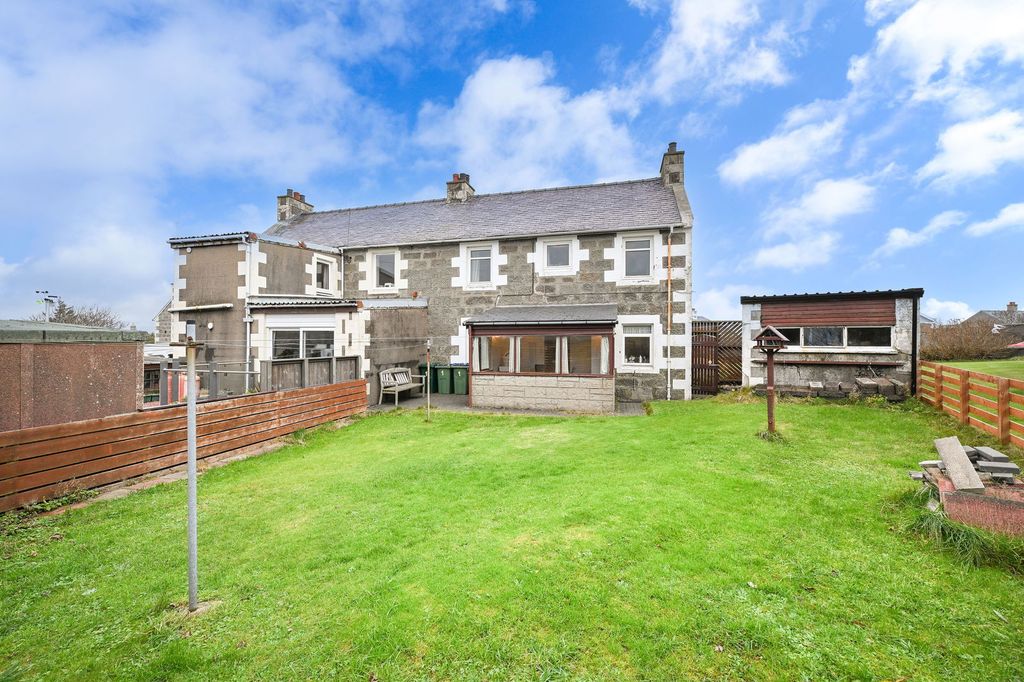 Property photo 2 of 36