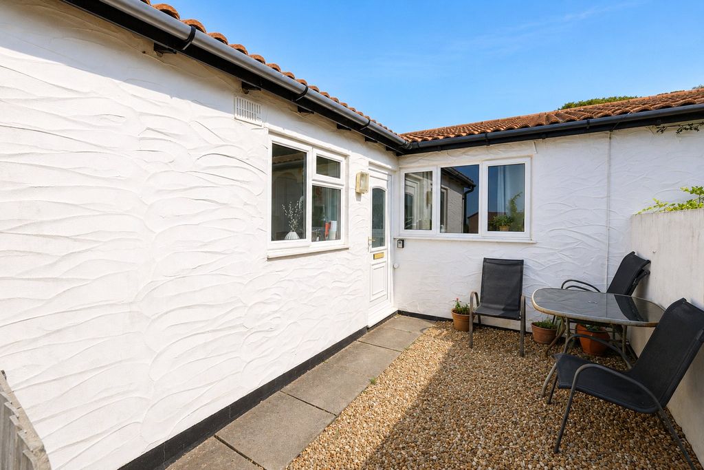 Property photo 2 of 16 Picture No. 03