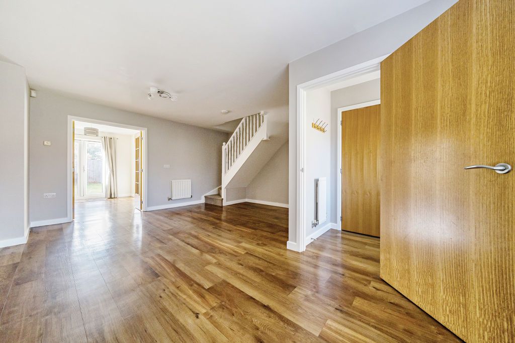 Property photo 2 of 20 Photo 1