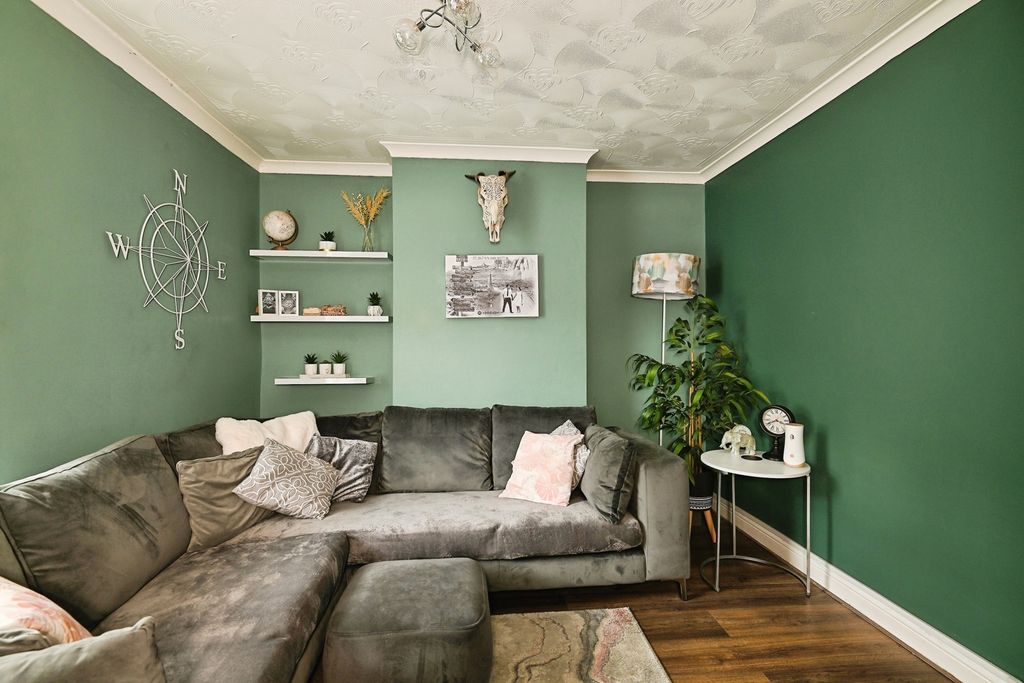 Property photo 2 of 15 Photo