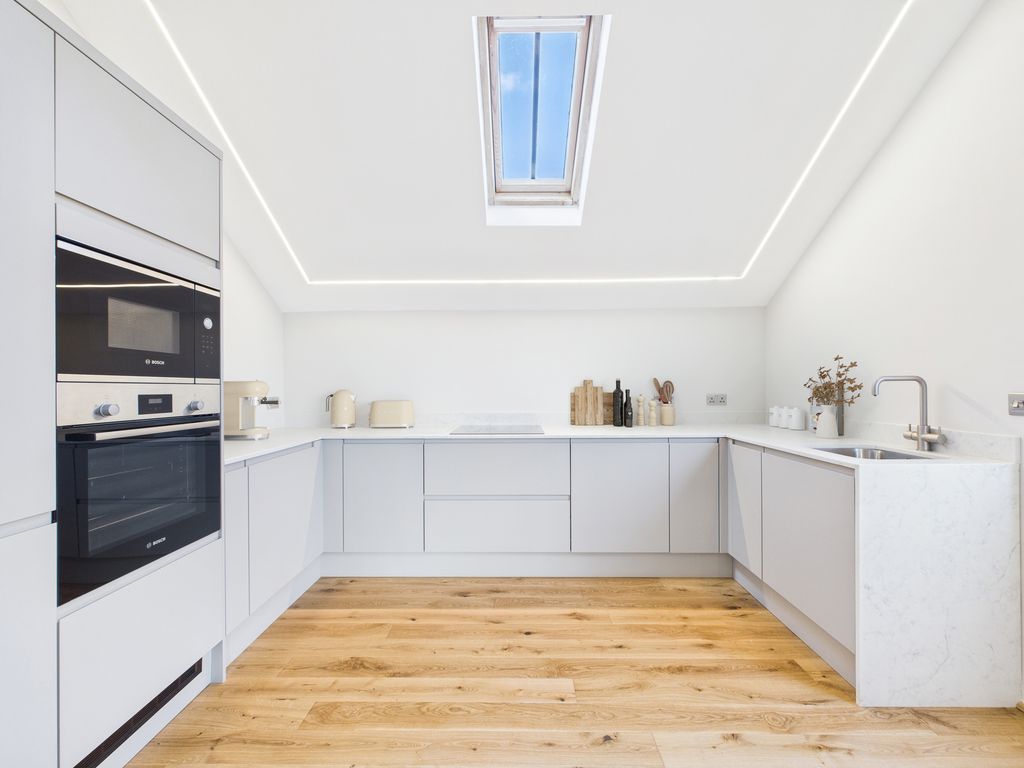 Property photo 3 of 22 Kitchen Staged