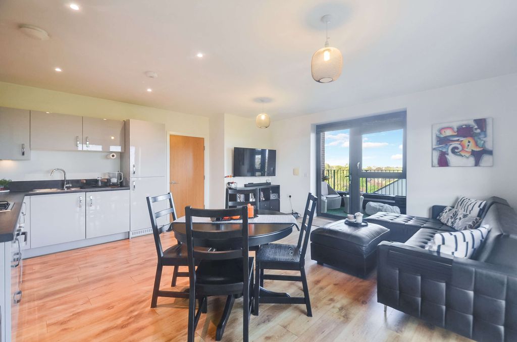 Property photo 1 of 24 Open Plan Living Area_Pic_2.Jpg