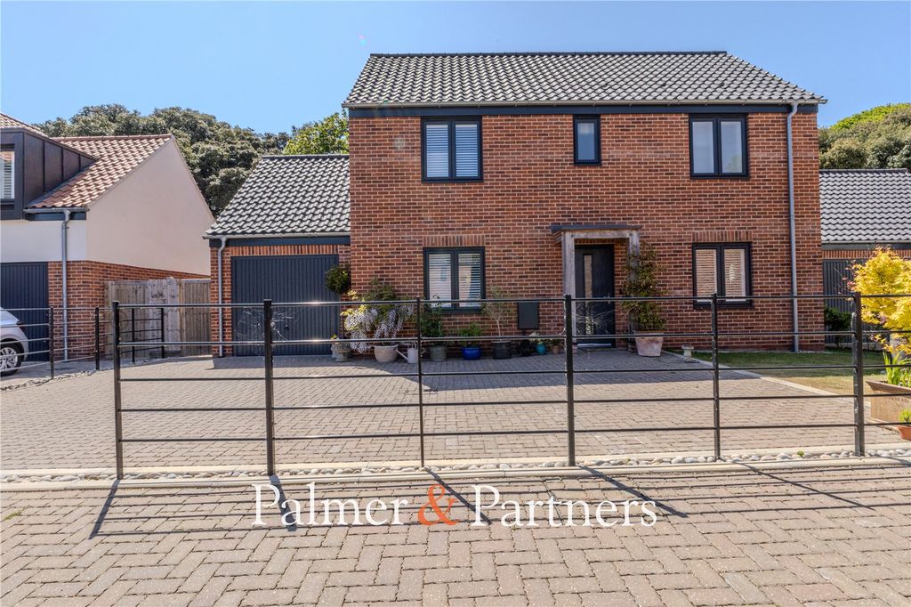 Property photo 1 of 27 Picture No. 04