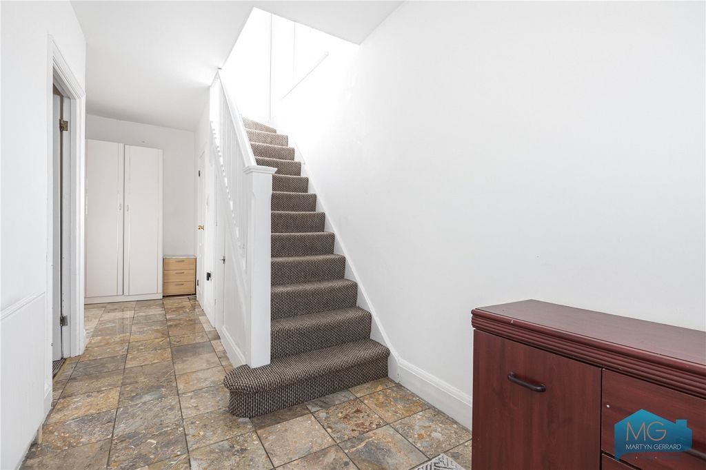 Property photo 3 of 18 Picture No. 28