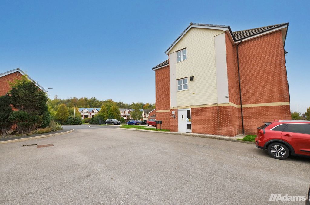 Property photo 1 of 8