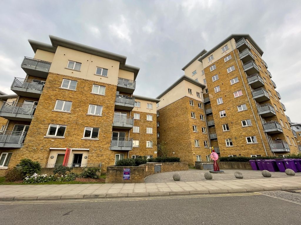 Property photo 1 of 8 3323891