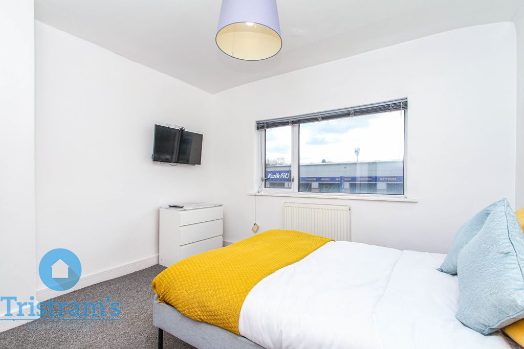 Property photo 2 of 13 Img_2097