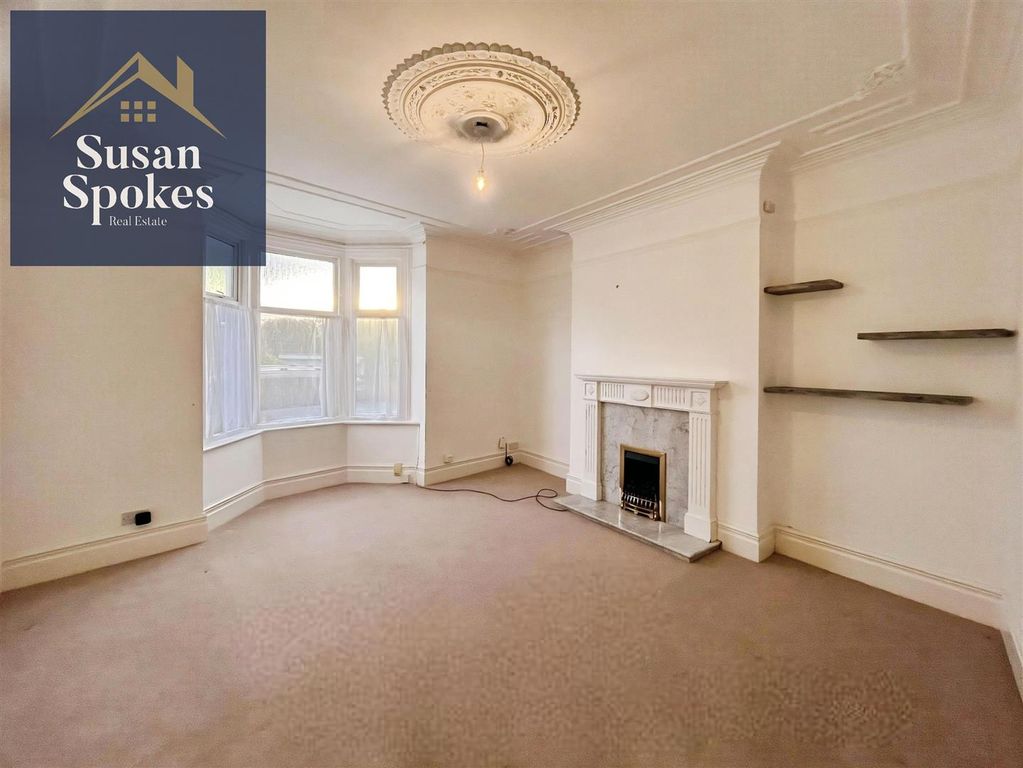 Property photo 3 of 17 User_Edited_Photo-Ede3c925_User-Edited-65c6B5Ed-36