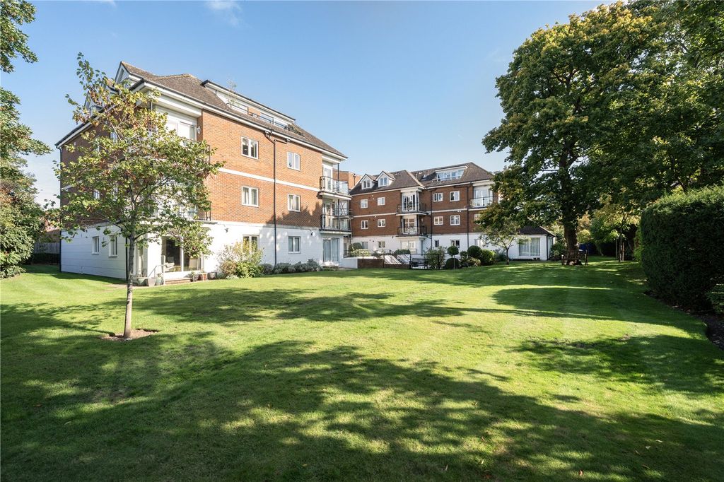 Property photo 1 of 10 External