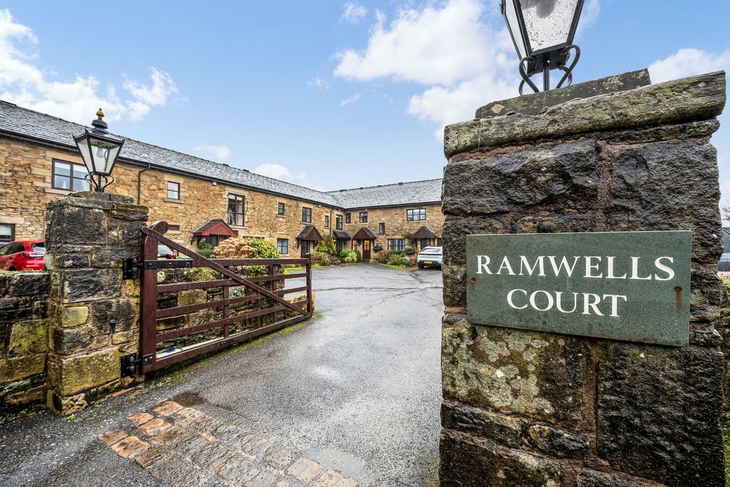 Property photo 3 of 59 4767903