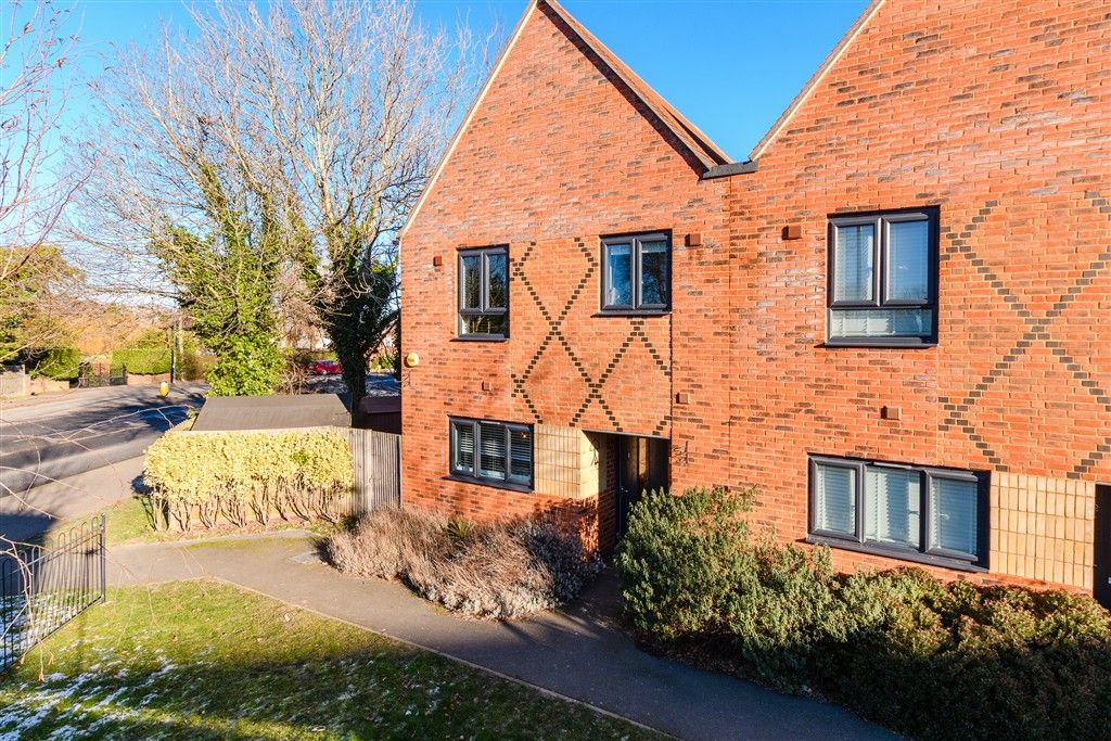 Property photo 1 of 13 External (Web)