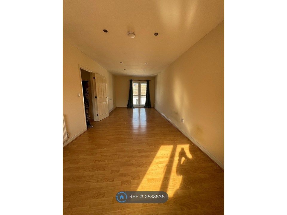 Property photo 2 of 8