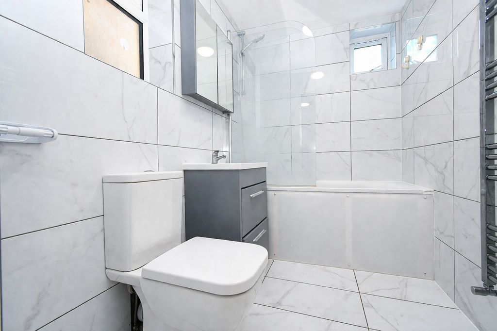 Property photo 3 of 7 5124622