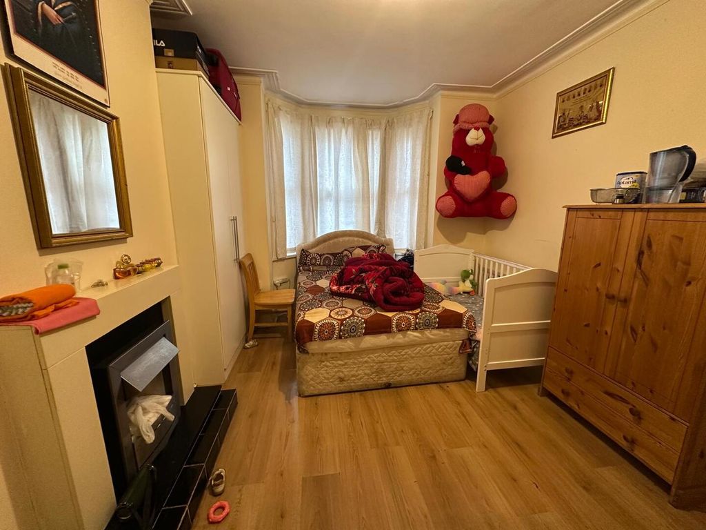 Property photo 2 of 10 Reception 1.Jpeg