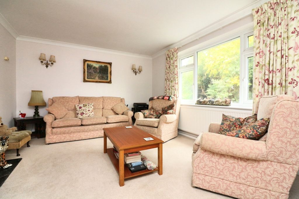 Property photo 3 of 21 3768394
