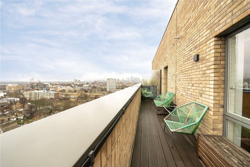 Property photo 3 of 16 Balcony