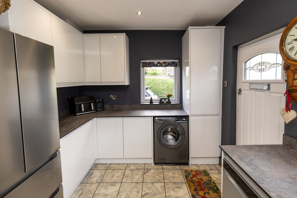 Property photo 3 of 22 18