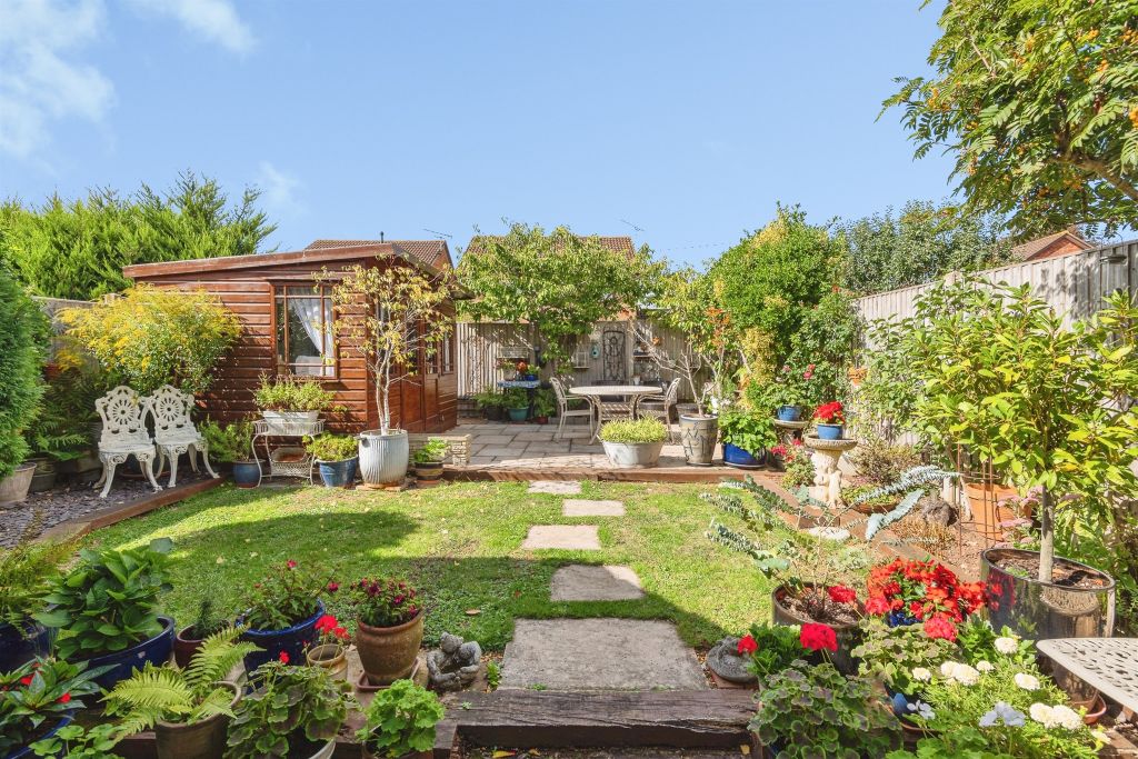 Property photo 2 of 21