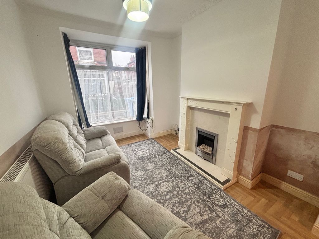 Property photo 2 of 9 Living Room