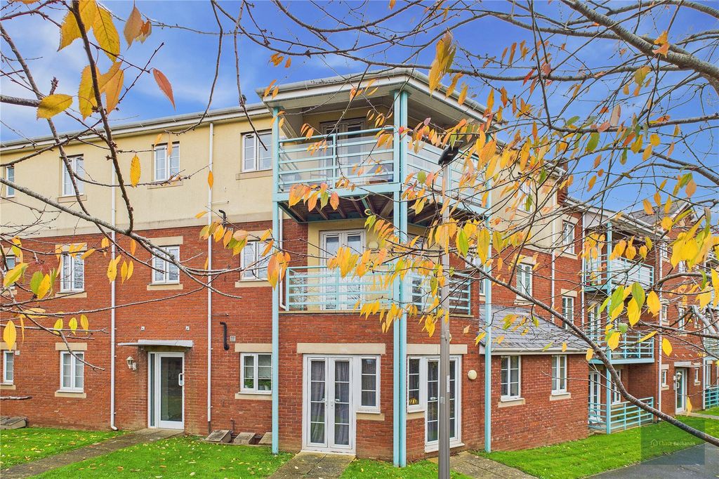 Property photo 1 of 10 Picture No. 12