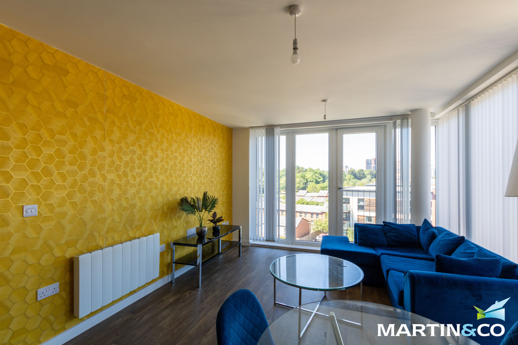 Property photo 3 of 14 Picture2