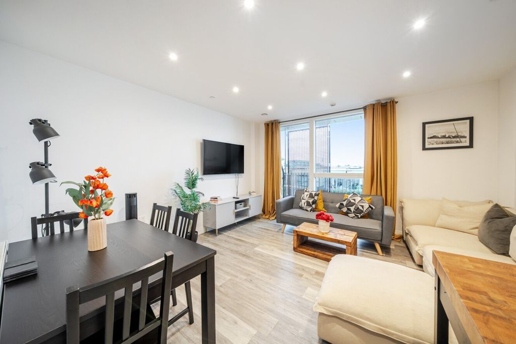 Property photo 1 of 22 Picture No. 10