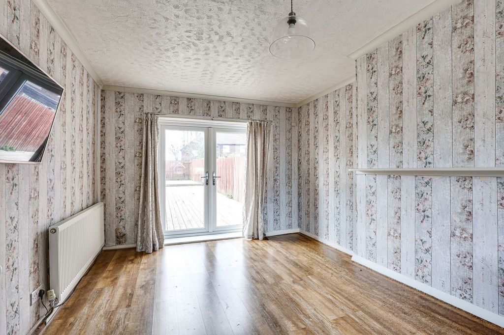 Additional image 12 of 2 bed semi-detached house for saleBevor Crescent, Heckmondwike WF16